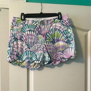 Lilly Pulitzer scalloped shorts